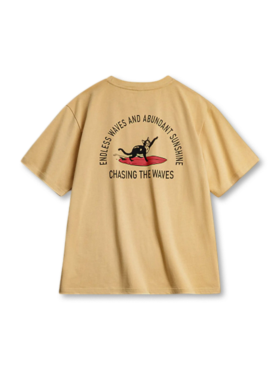 黒猫と赤サーフボードの発泡プリントが特徴のサーフスタイルTシャツ