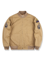 裾と袖口リブのタイトフィットタンカージャケットの製品イメージ