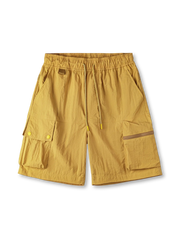 タスロン生地とアシンメトリックポケットが映えるライトウェイトカーゴショーツ