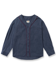 コントラストトリムとウォッシュ加工が映えるヴィンテージ風ベースボールシャツ