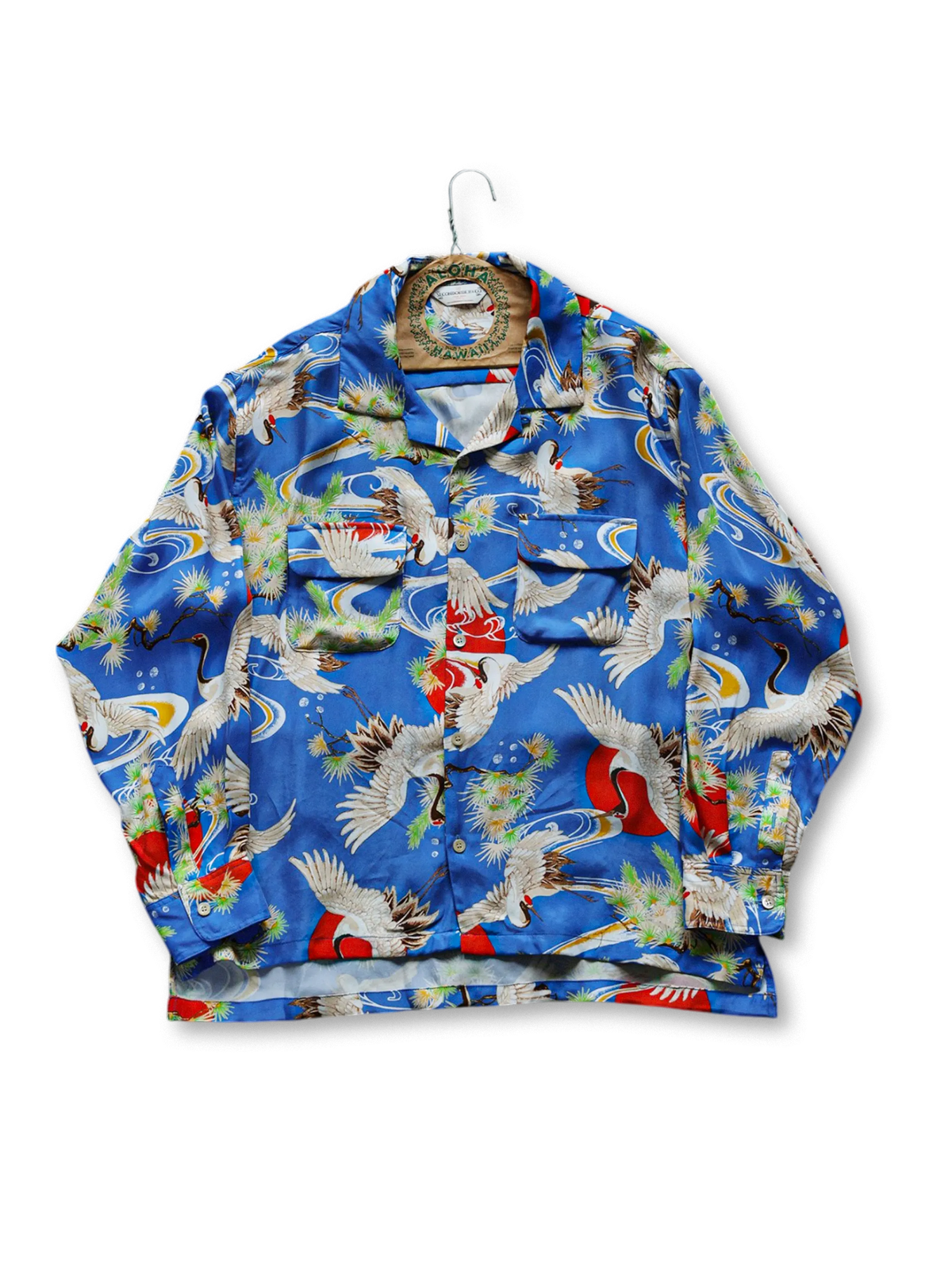 和柄伝統モチーフとキュプラ素材のオーバーサイズアロハシャツ