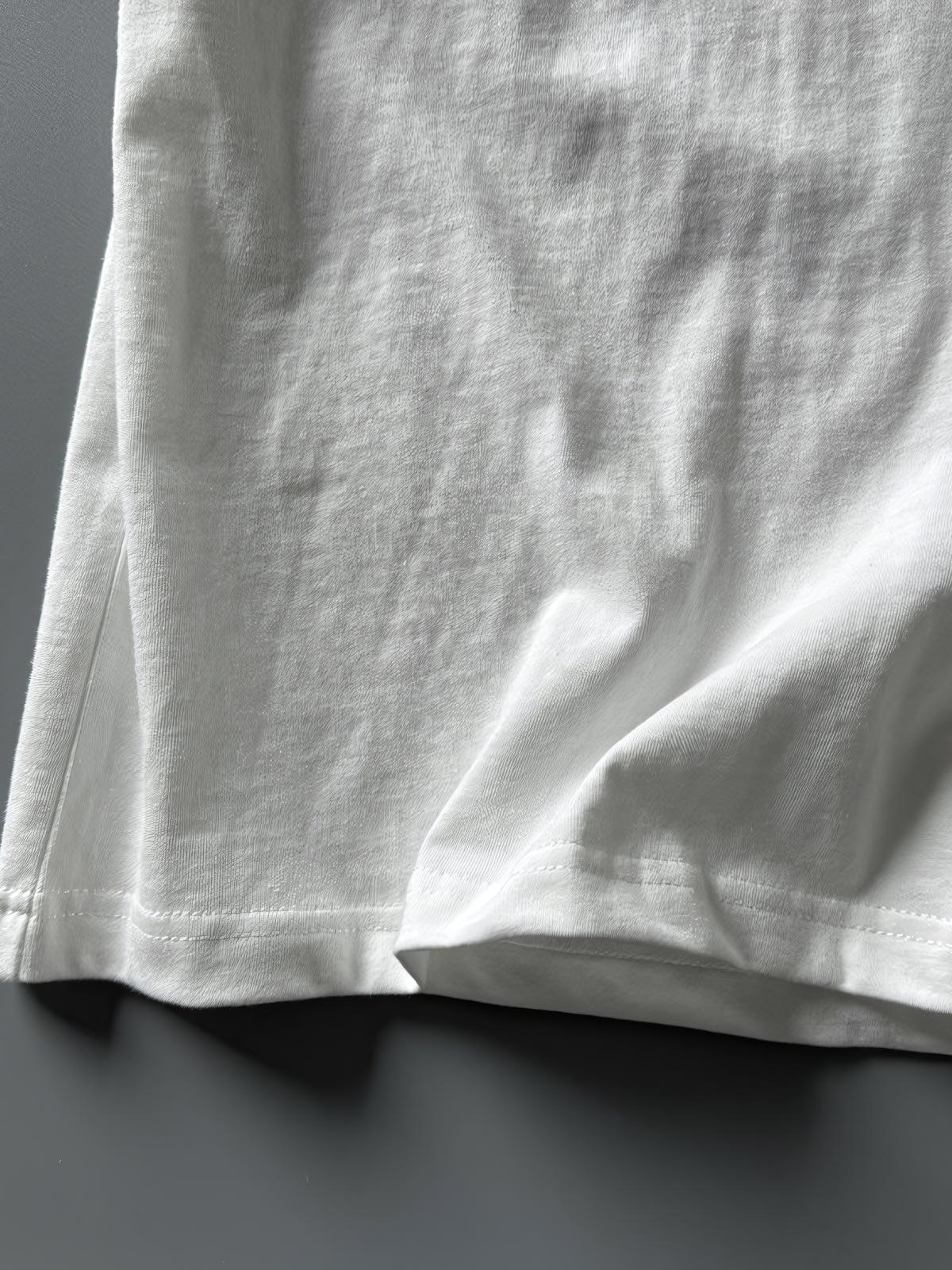  Tシャツのプリントディテール画像