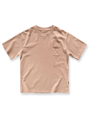 製品画像: 320gのヘビーウェイトコットンウォッシュポケット付きショートスリーブTシャツの全体像
