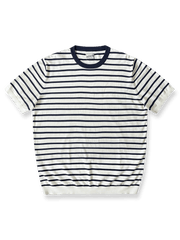 オフホワイトとネイビーストライプのニットクルーネック半袖Tシャツの正面図