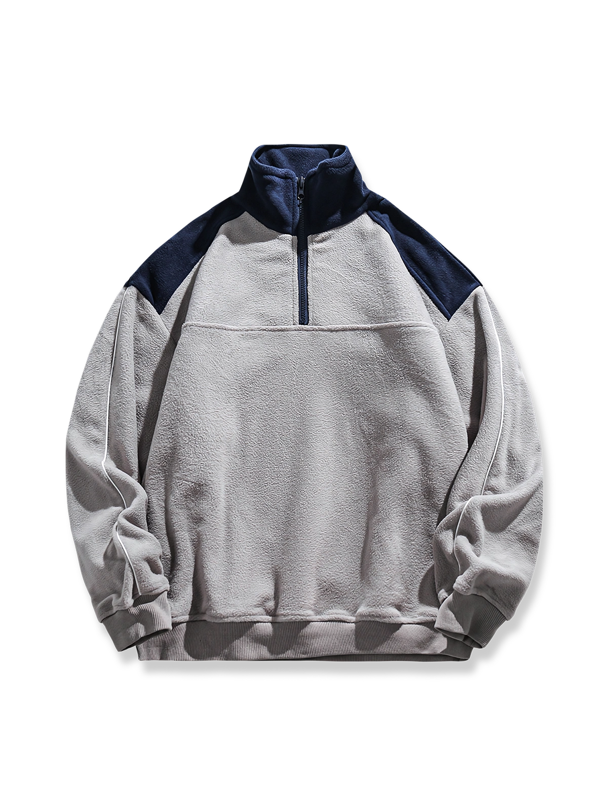 2色展開のフリースハーフジップスウェット。