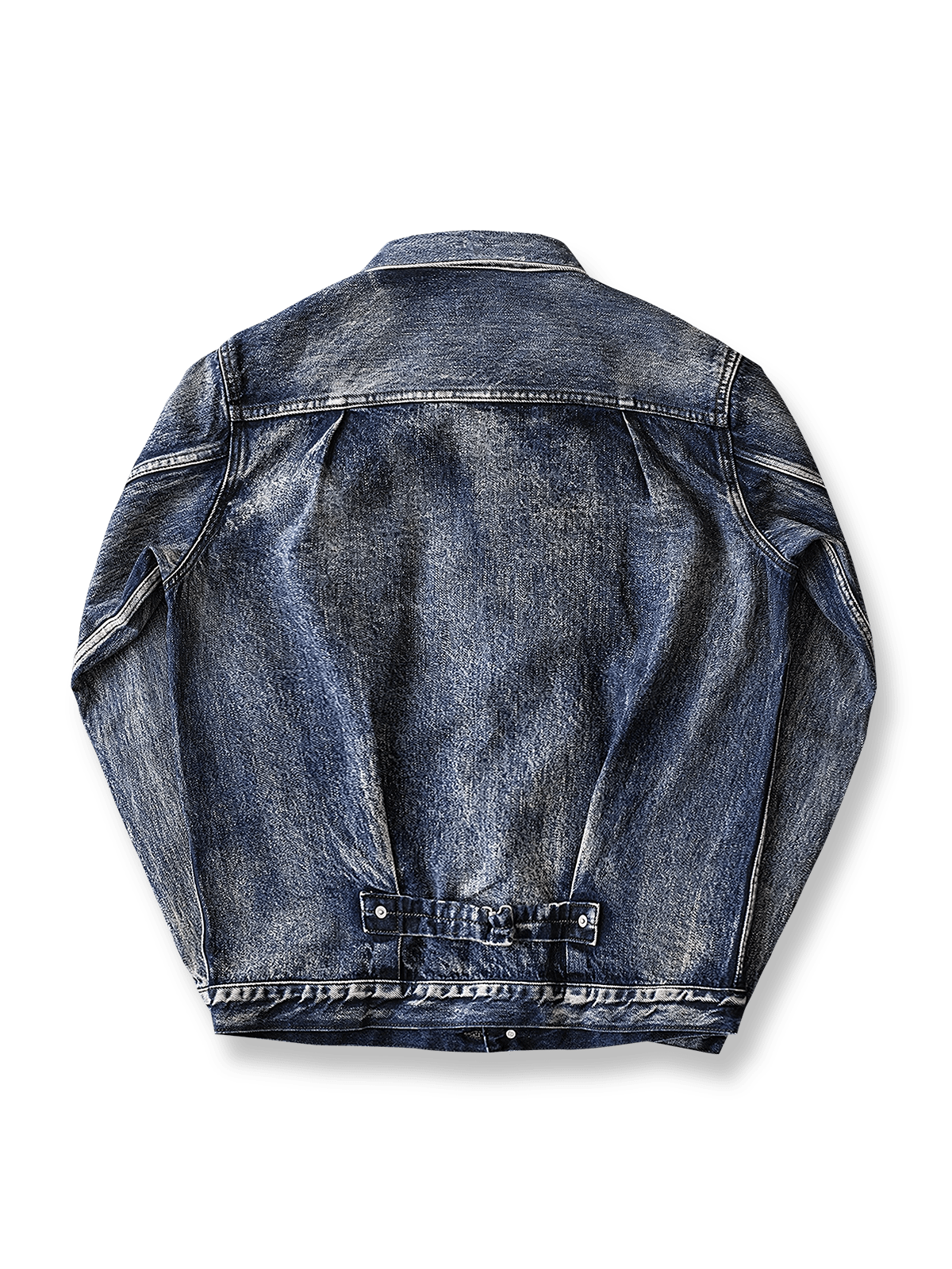 モデルが506XX Type1ジャケットを着用し、そのビンテージスタイルと独特な魅力を披露