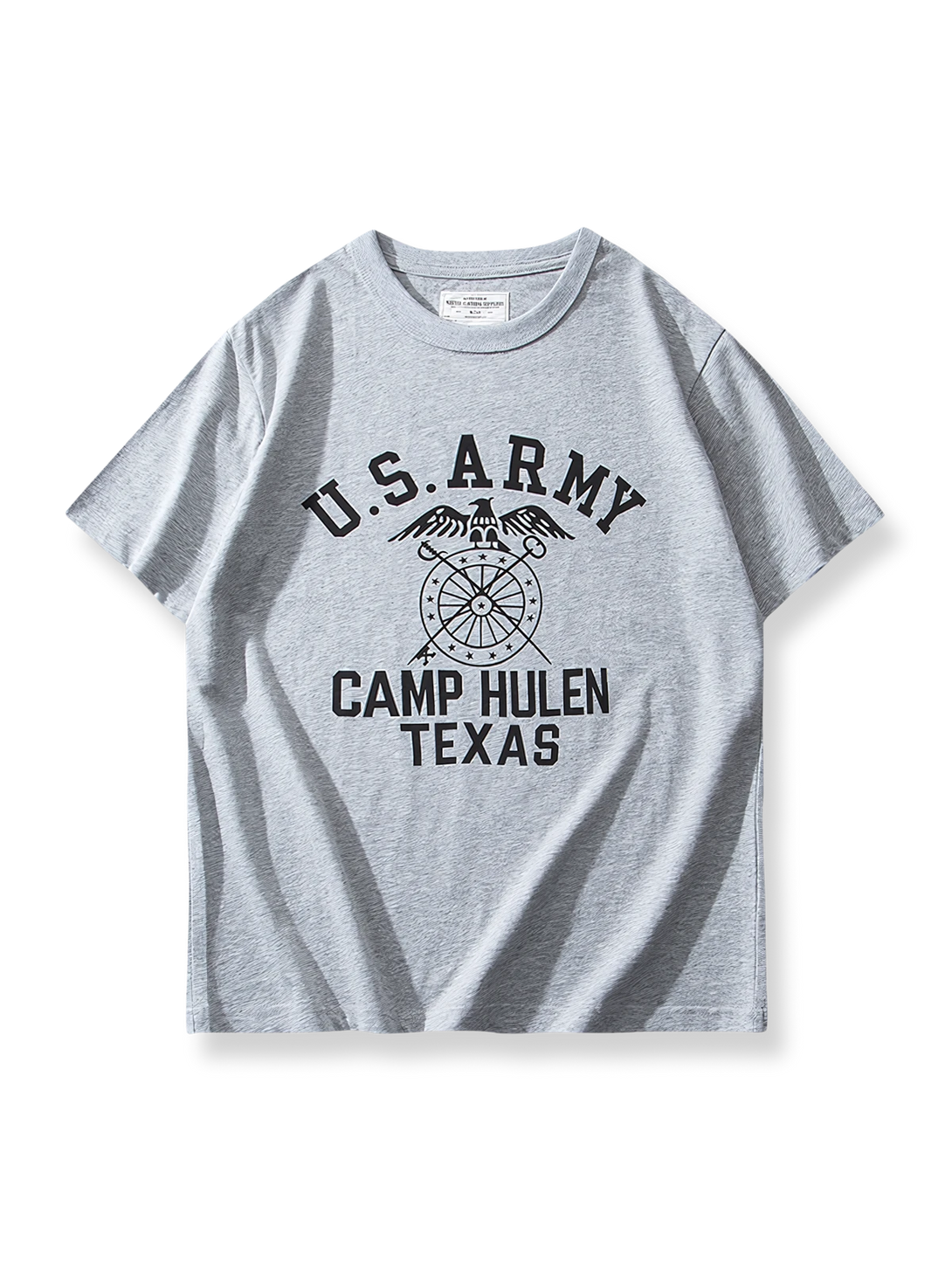 “CAMP HULEN”プリントとU.S. ARMYロゴが入った純綿ミリタリーTシャツ