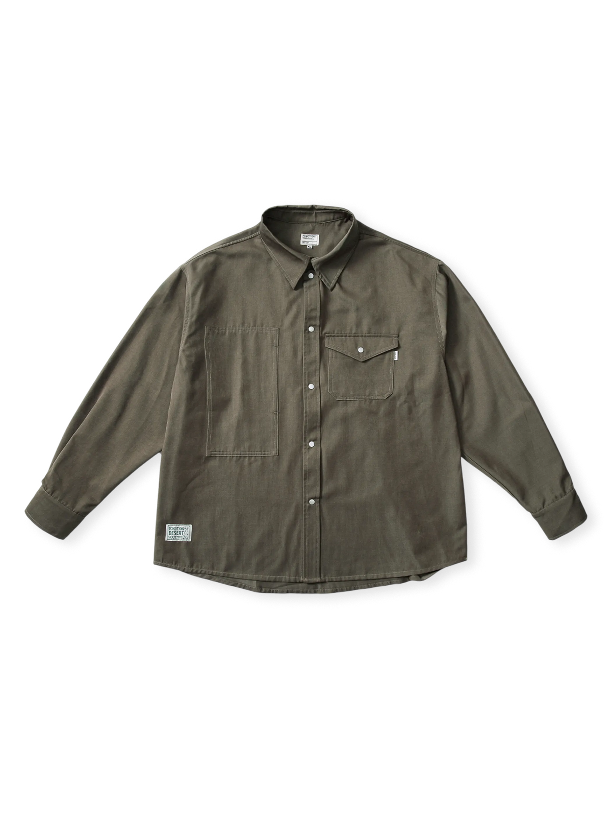 1930年代米軍作業シャツ原型の30/60混紡生地使用クラシックシャツ。側面開口ポケットとYKK五爪扣付き。