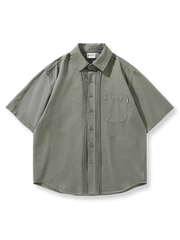 細い縦ストライプが特徴の純綿半袖シャツ