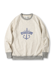 クラシックなアンカーデザインの厚手フリーススウェット。ルーズフィットで秋冬に最適。