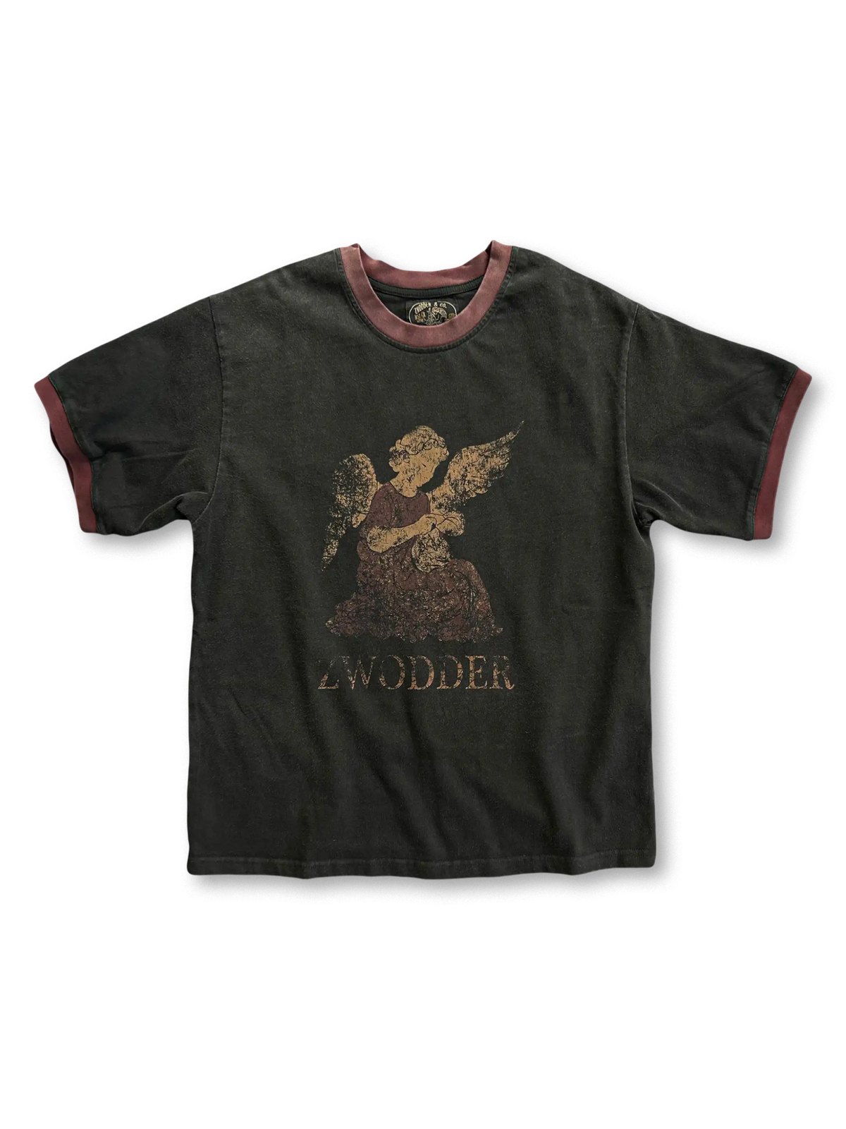 手作業のウォッシュ加工と天使グラフィックが特徴の数量限定ヴィンテージTシャツ