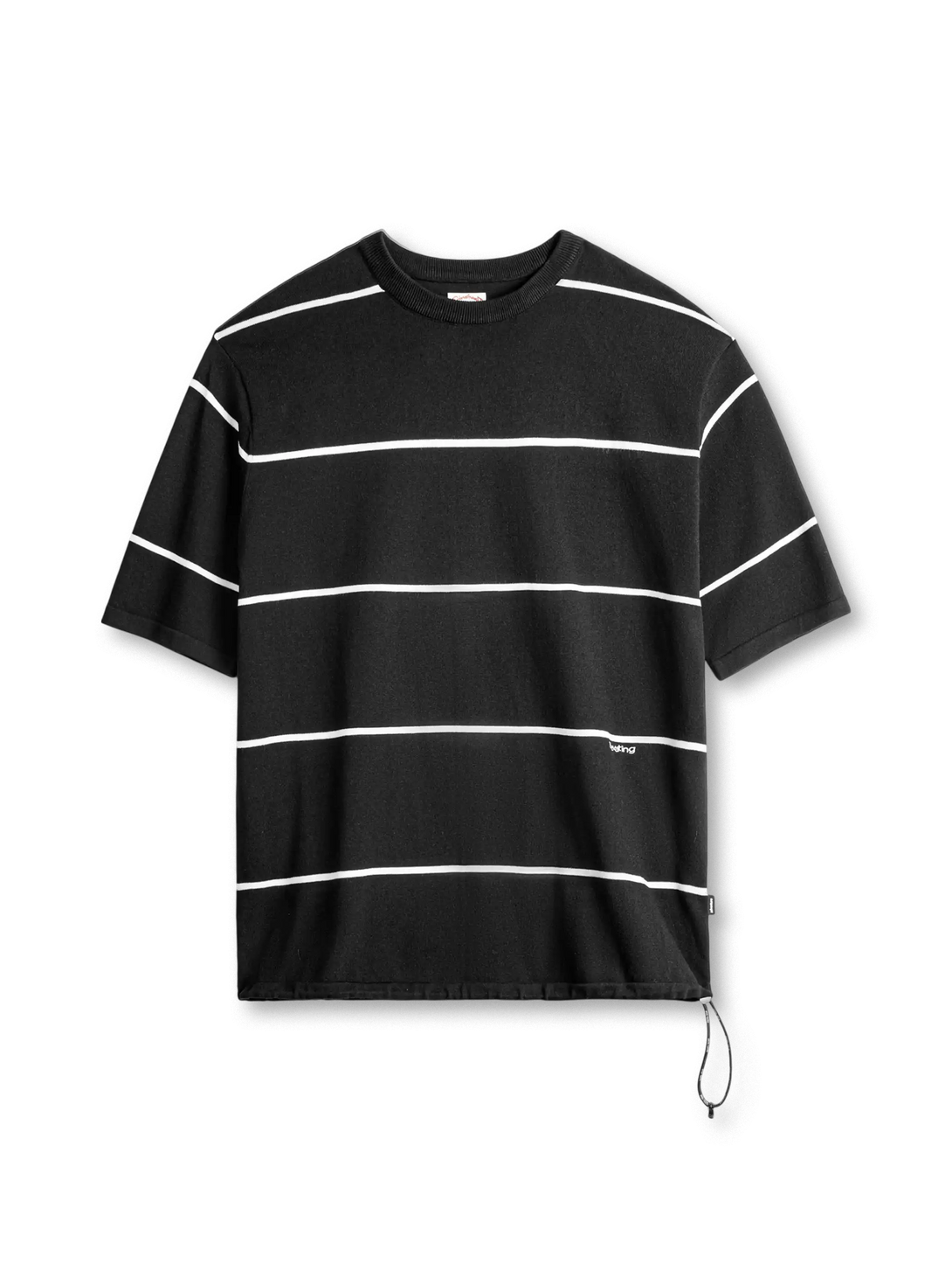 ブラックとホワイトの大胆なストライプが特徴のヴィンテージTシャツ