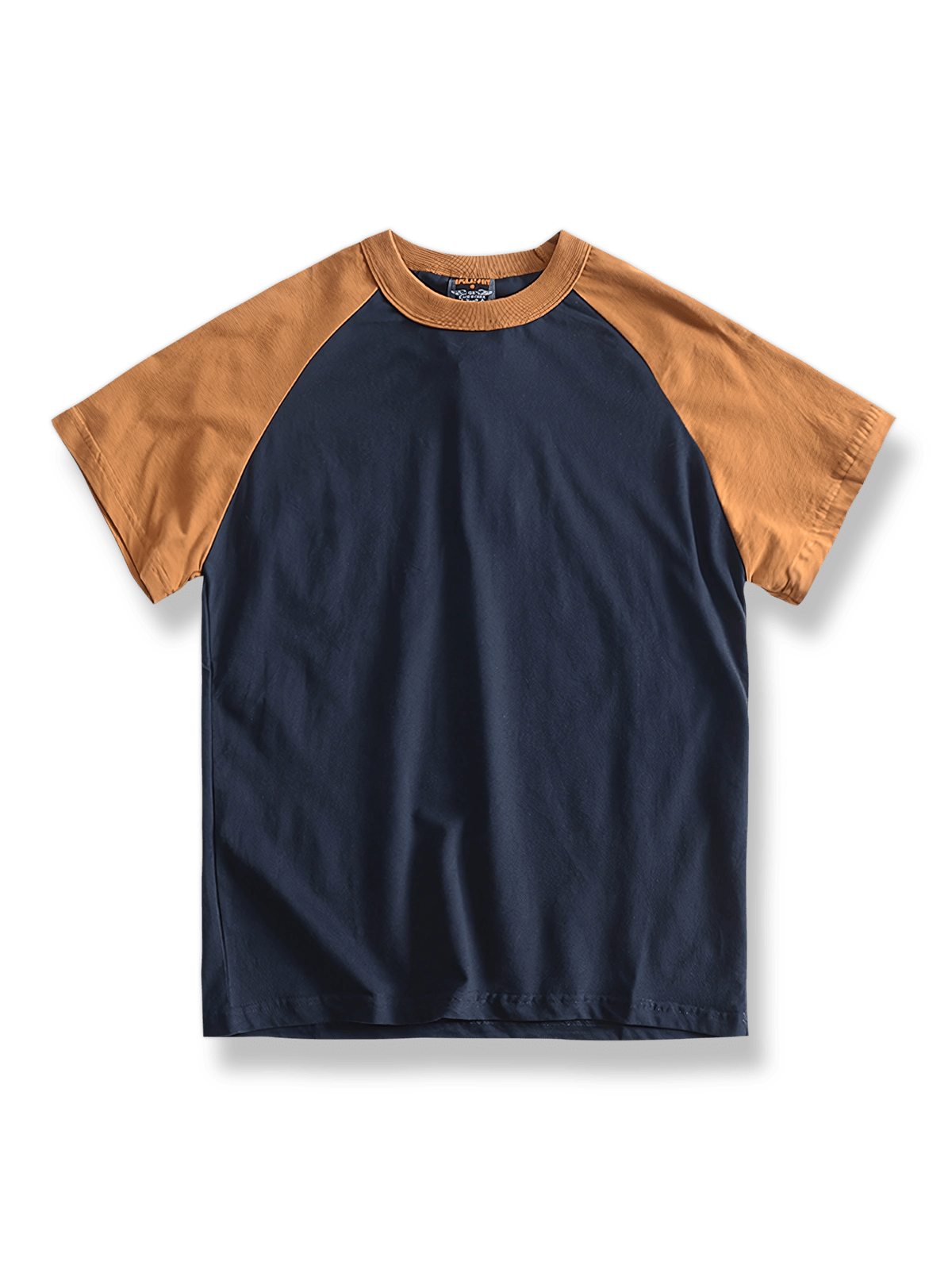 12色展開ヴィンテージカラーのコットンTシャツ。