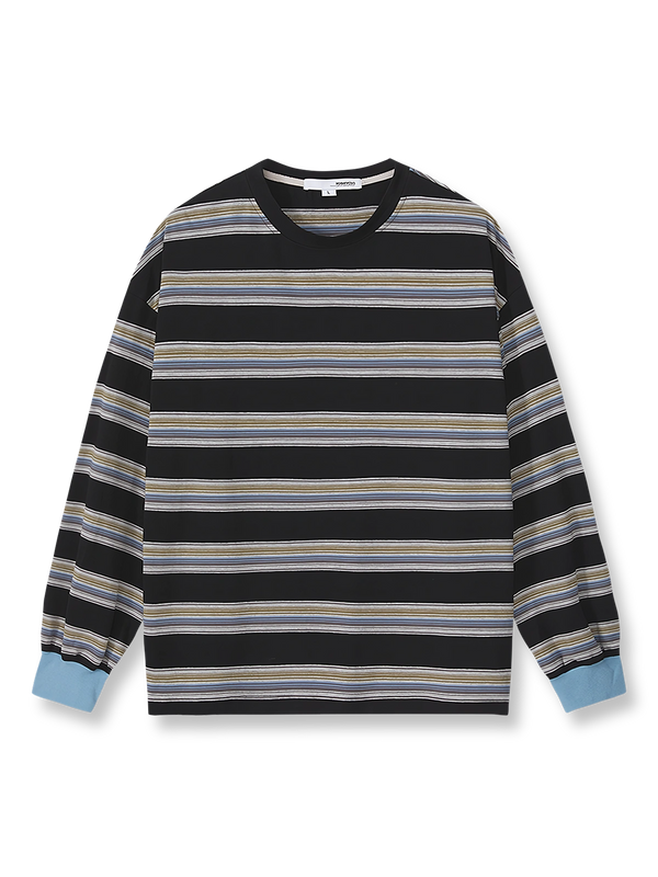 ブラックベースにブルーとブラウンのヴィンテージ配色ストライプとブルーリブ袖口が特徴の長袖Tシャツの全体像。