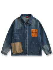 コントラスト配色と多ポケットデザインが特徴のヴィンテージデニムジャケットの全体像。