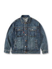 ウォッシュ加工と刺繍ロゴが特徴のアメリカンワークウェア風ヴィンテージデニムジャケット。