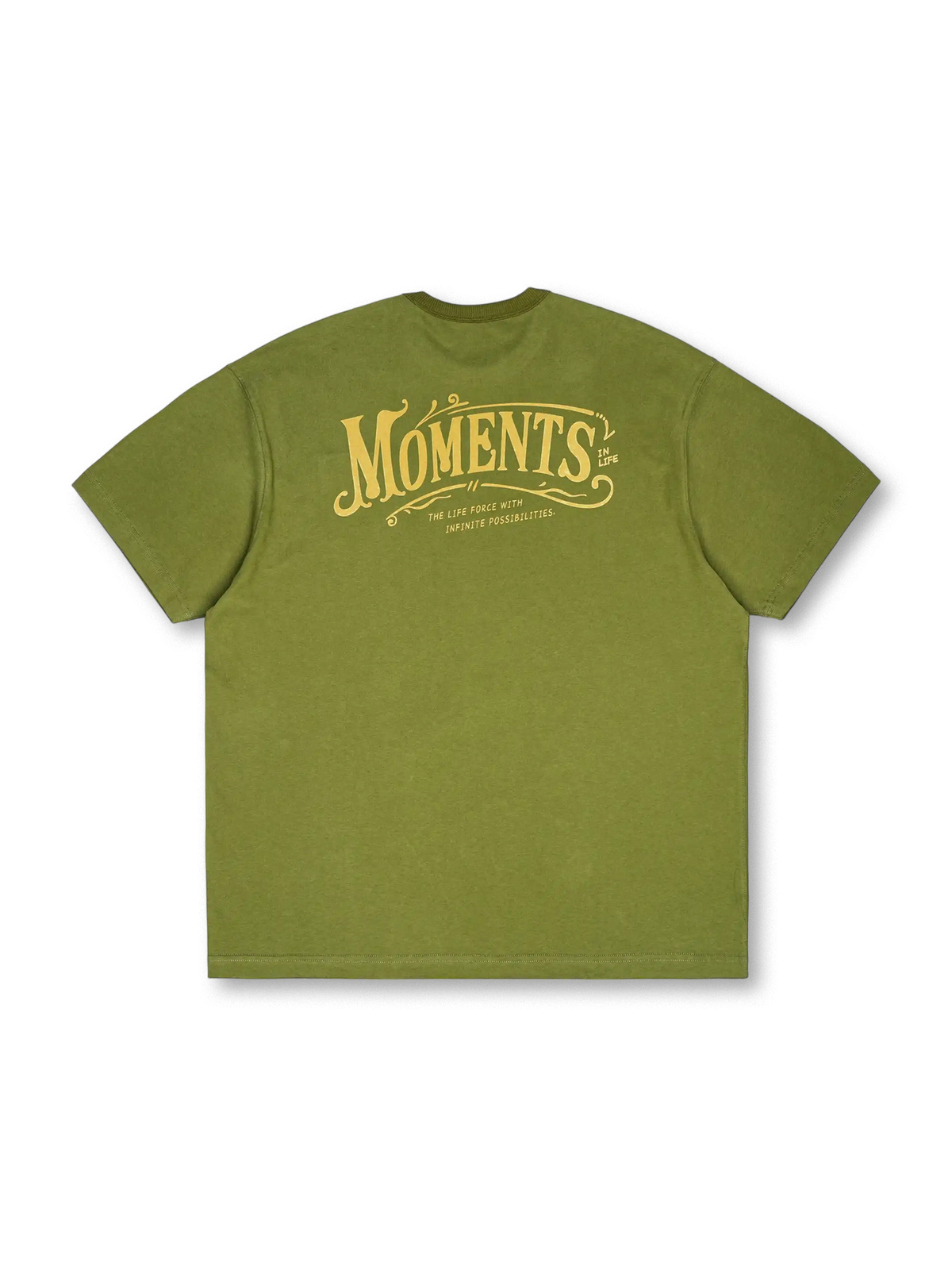 タトゥー風フラワリッシュロゴを無感触プリントで表現したヴィンテージ感あふれる100%コットンTシャツ。柔らかく耐久性も抜群。