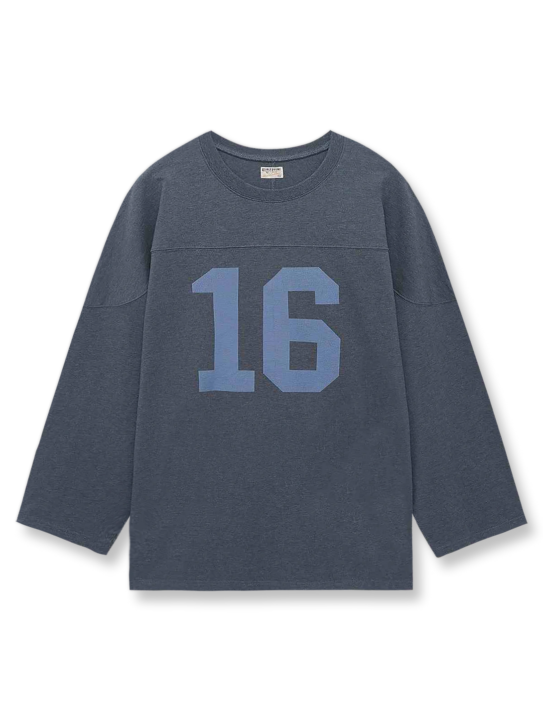 多色糸の杢調素材とひび割れ風ナンバープリントが特徴のヴィンテージ風ラグビー長袖Tシャツ。