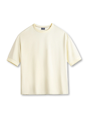 ビッグシルエットの高コットン混紡素材5分袖ドロップショルダーTシャツ。背面に波形刺繍と流蘇ディテールをあしらい、快適な着心地と個性的なデザインが特徴。