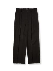 レトロ感あるハイウエストのワイドスラックス、グートマン糸と牛角ボタンの高品質仕様。