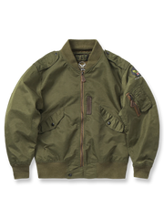 軽量ナイロンとリブディテールが特徴のL-2エアフォースフライトジャケット。