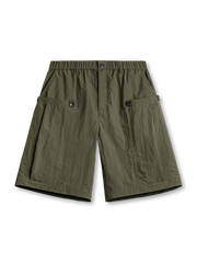 風琴ポケットと薄手ナイロン素材が特徴のヴィンテージミリタリーショーツ