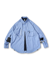 オーバーサイズのボックスシルエット、複数ポケット付きのヴィンテージアウトドアワークシャツ。コットン100%生地、ボタンダウン襟、調節可能カフス、ラウンドカット裾。春夏のライトアウターに最適