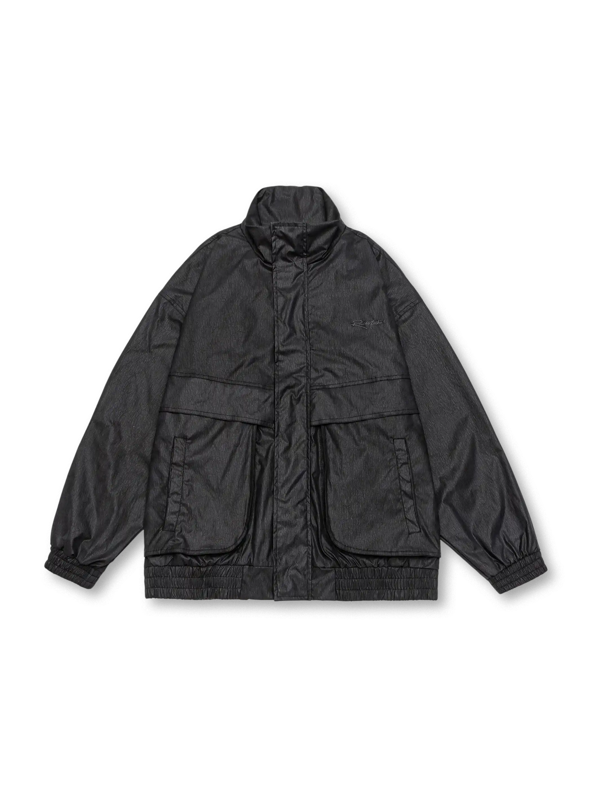 スタンドカラーとポケットが特徴の軽量ヴィンテージ風ジャケット。ゴム裾袖で快適な着心地。