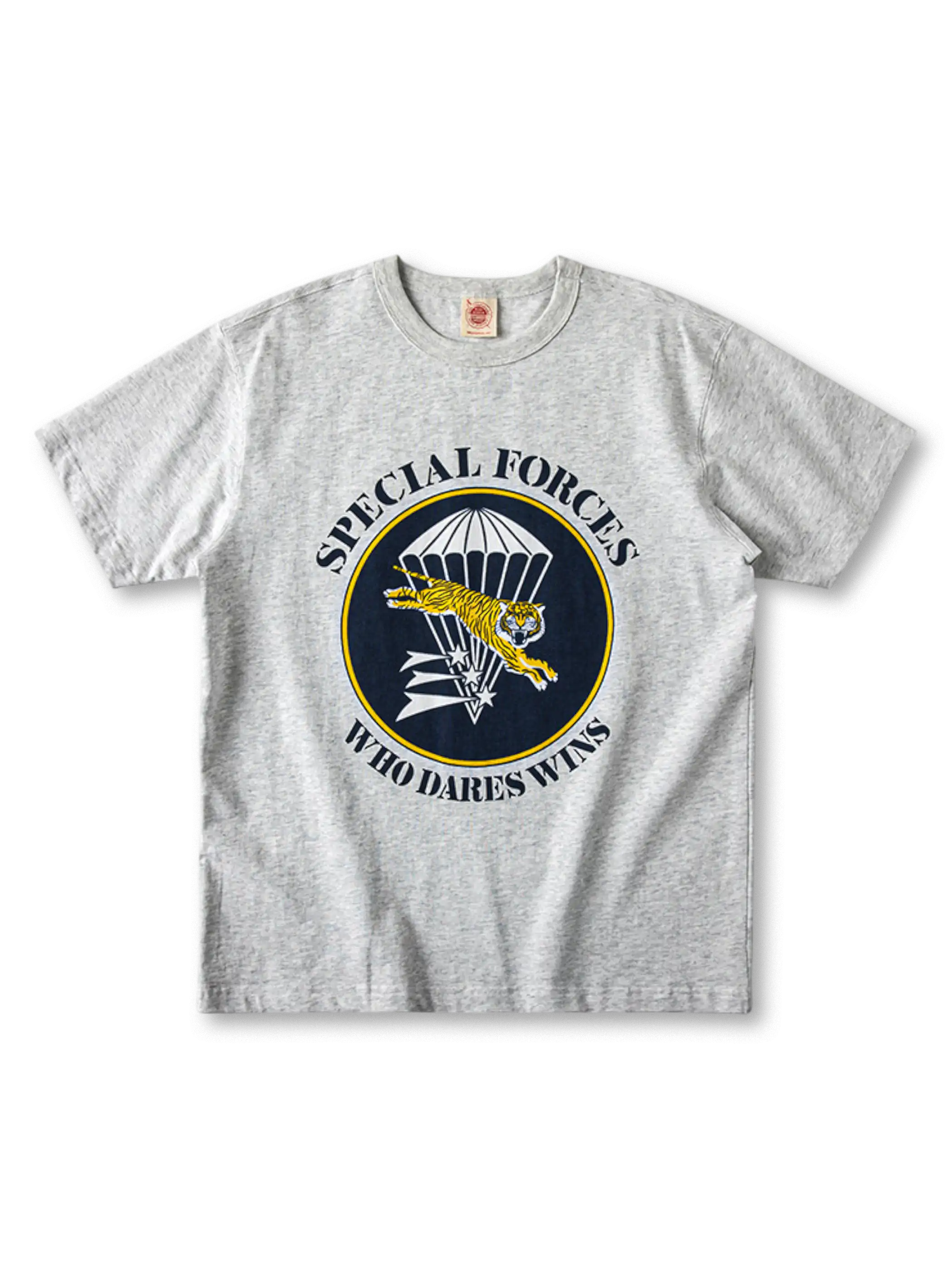 ヴィンテージタイガーパーラシュートTシャツ全体像（オリーブグリーン・グレー）