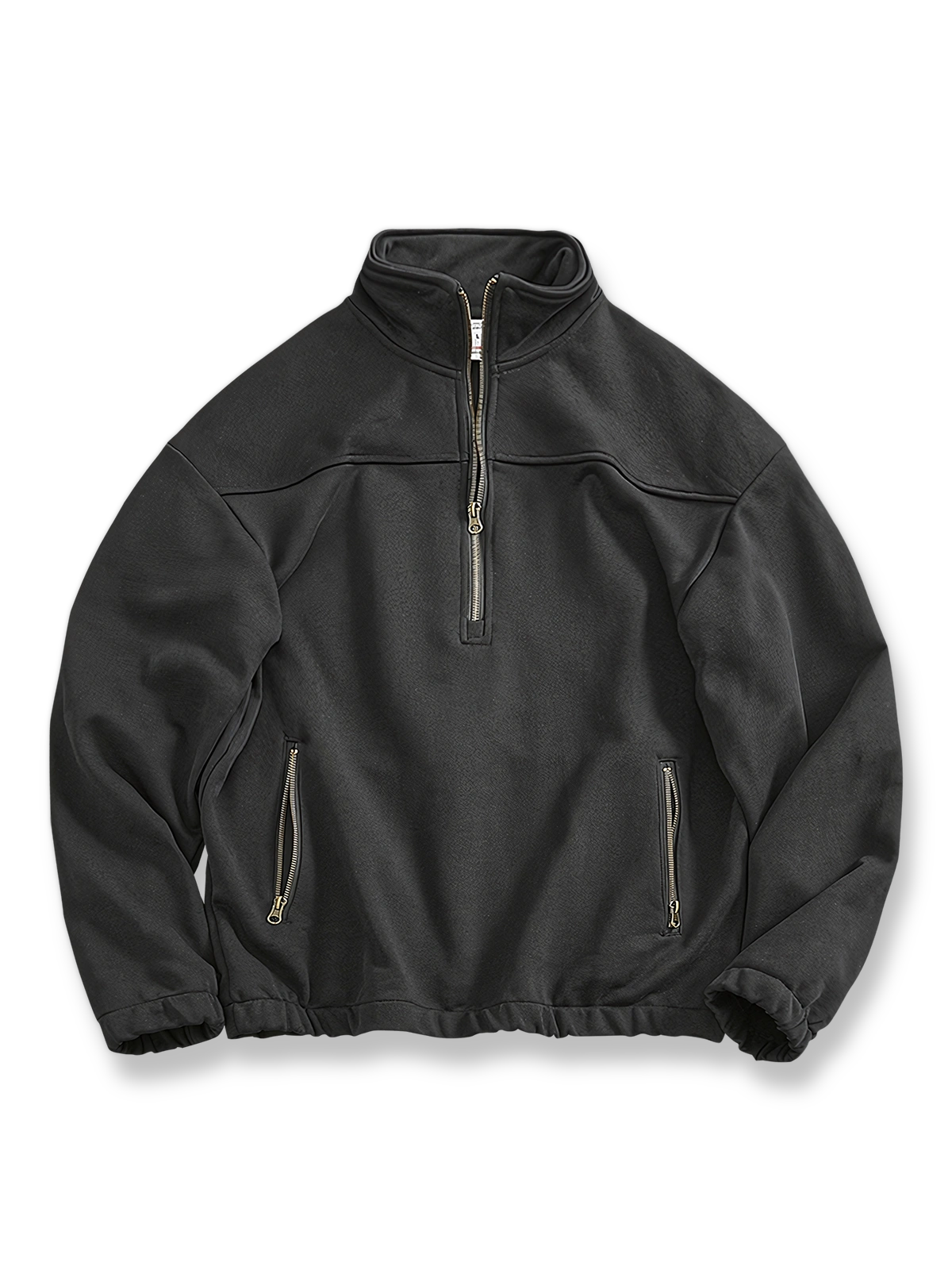 ウォッシュ加工が映えるスタンドカラーハーフジップスウェット