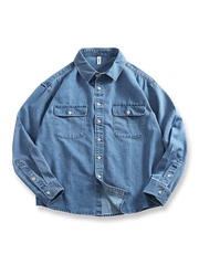 ヴィンテージウォッシュ加工のデニムワークシャツ。