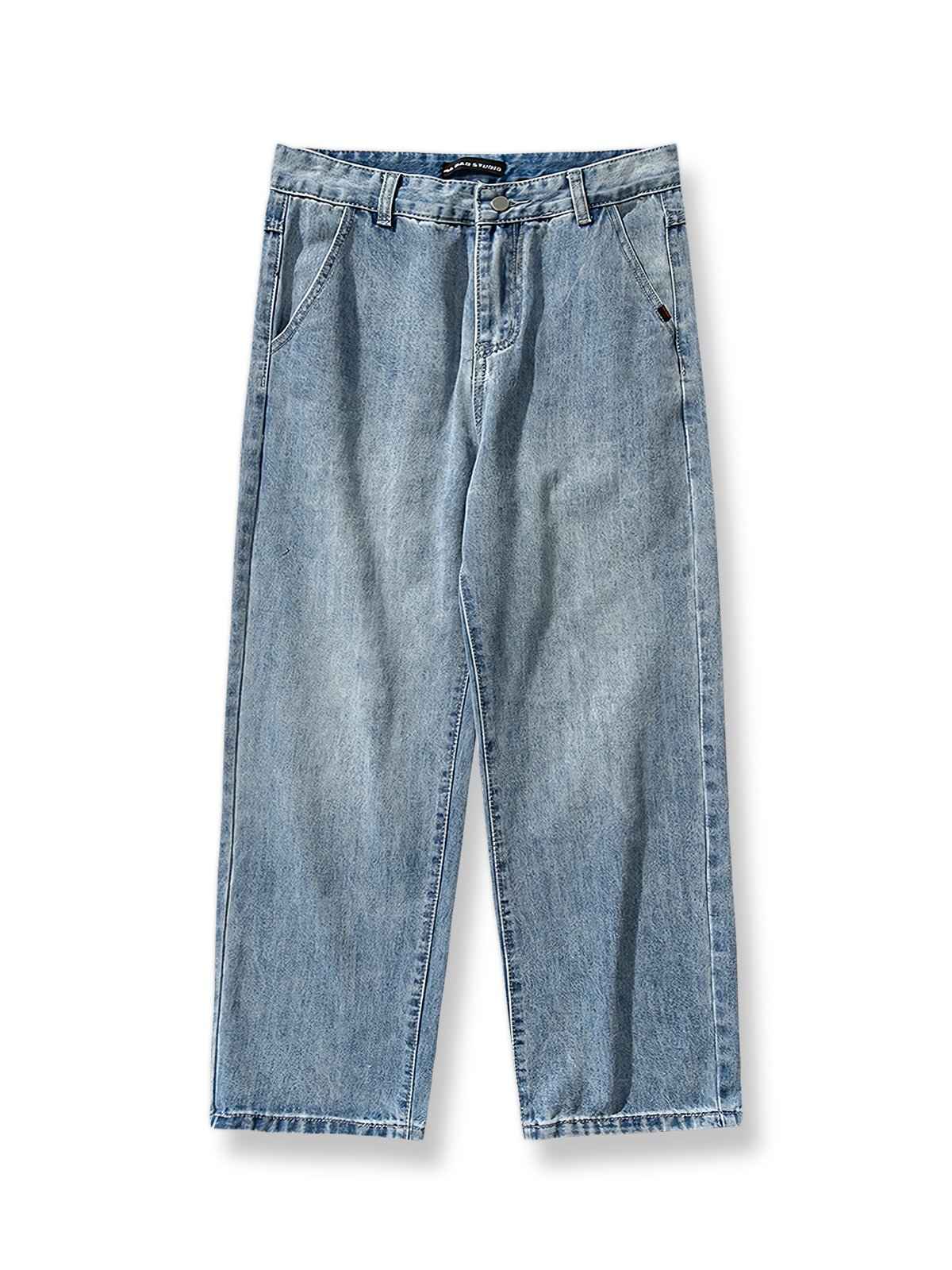 ヴィンテージウォッシュ加工が施されたストレートジーンズの全体が見える商品画像