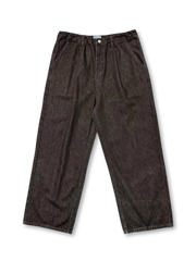 ワンタックと微フレアが特徴の軽量洗い加工デニムパンツ。ヴィンテージパーツ使用で細部までこだわり。