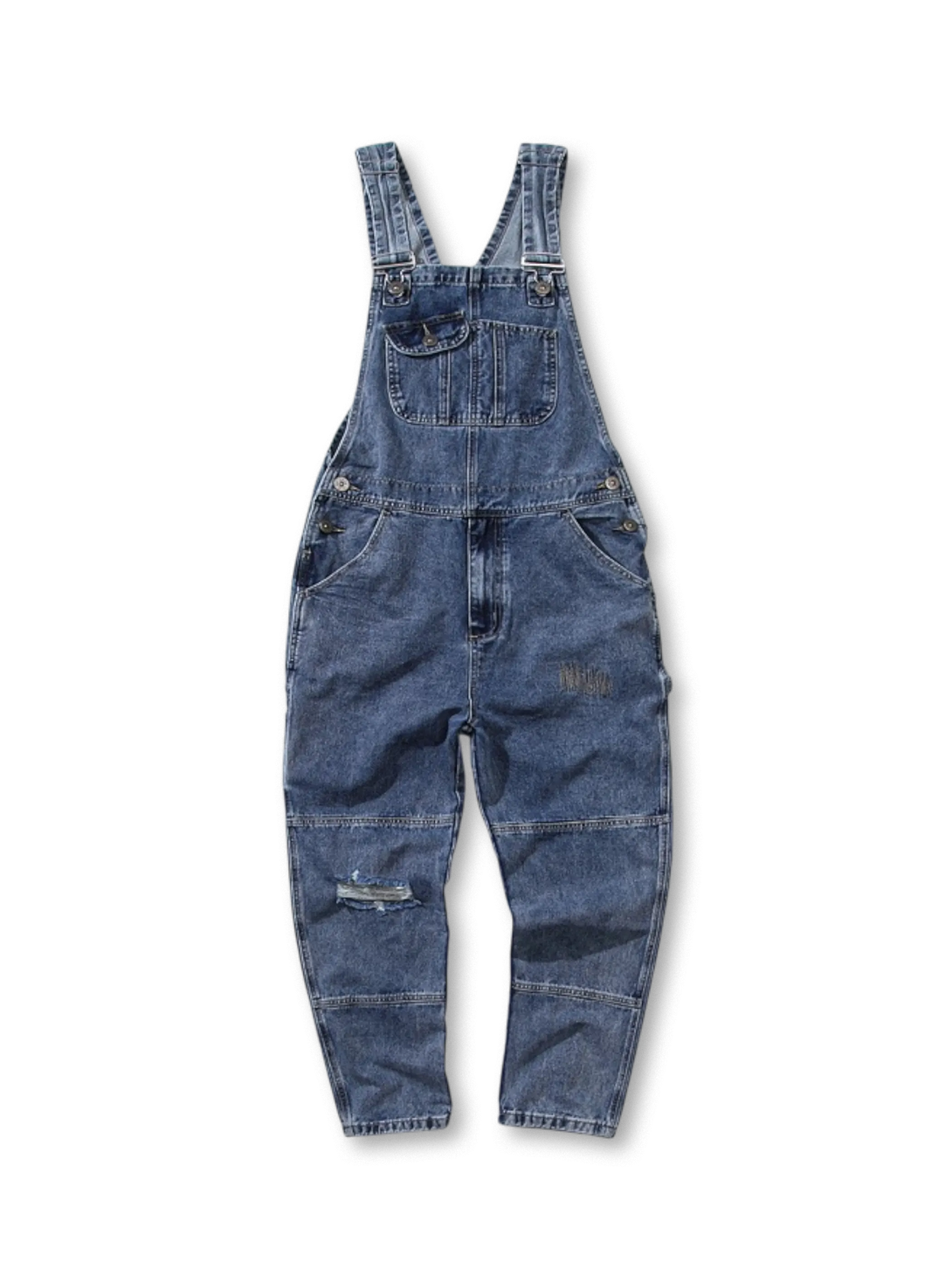 1920〜40年代のアメリカワークウェアを再現したダメージ加工入りデニムオーバーオール。