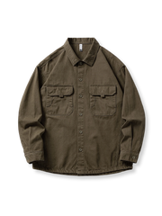 ダブルポケットとガゼットステッチ、前立てボタンが特徴のヴィンテージワークコットンシャツの全体像。