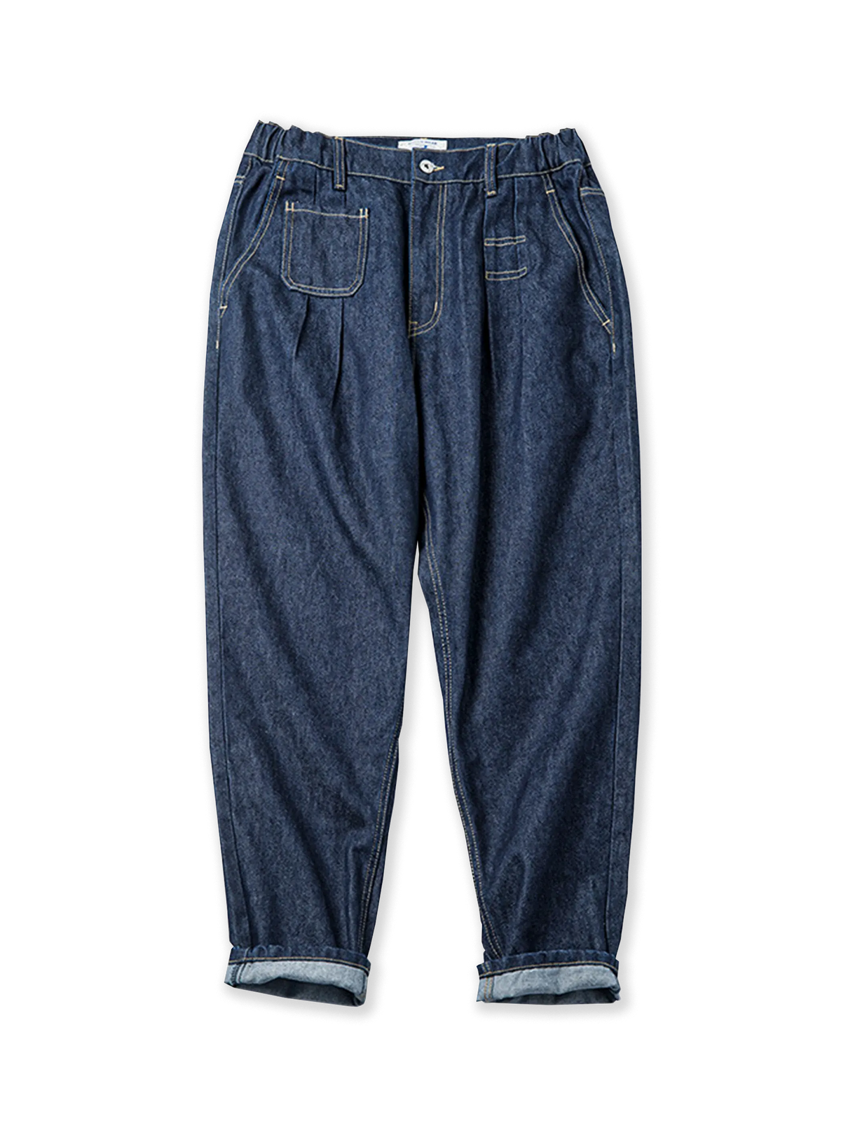 ツープリーツとウエストゴムを備えた12.8ozコットン×ポリエステル混紡デニムのテーパードパンツ。アシンメトリーポケットとムーンバックルがアクセントのヴィンテージ風デザイン。
