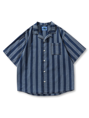 ウォッシュドストライプが映えるオープンカラーシャツ