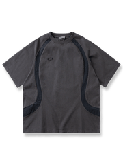 洗い加工とカラーブロックデザインのヴィンテージ風半袖Tシャツ。