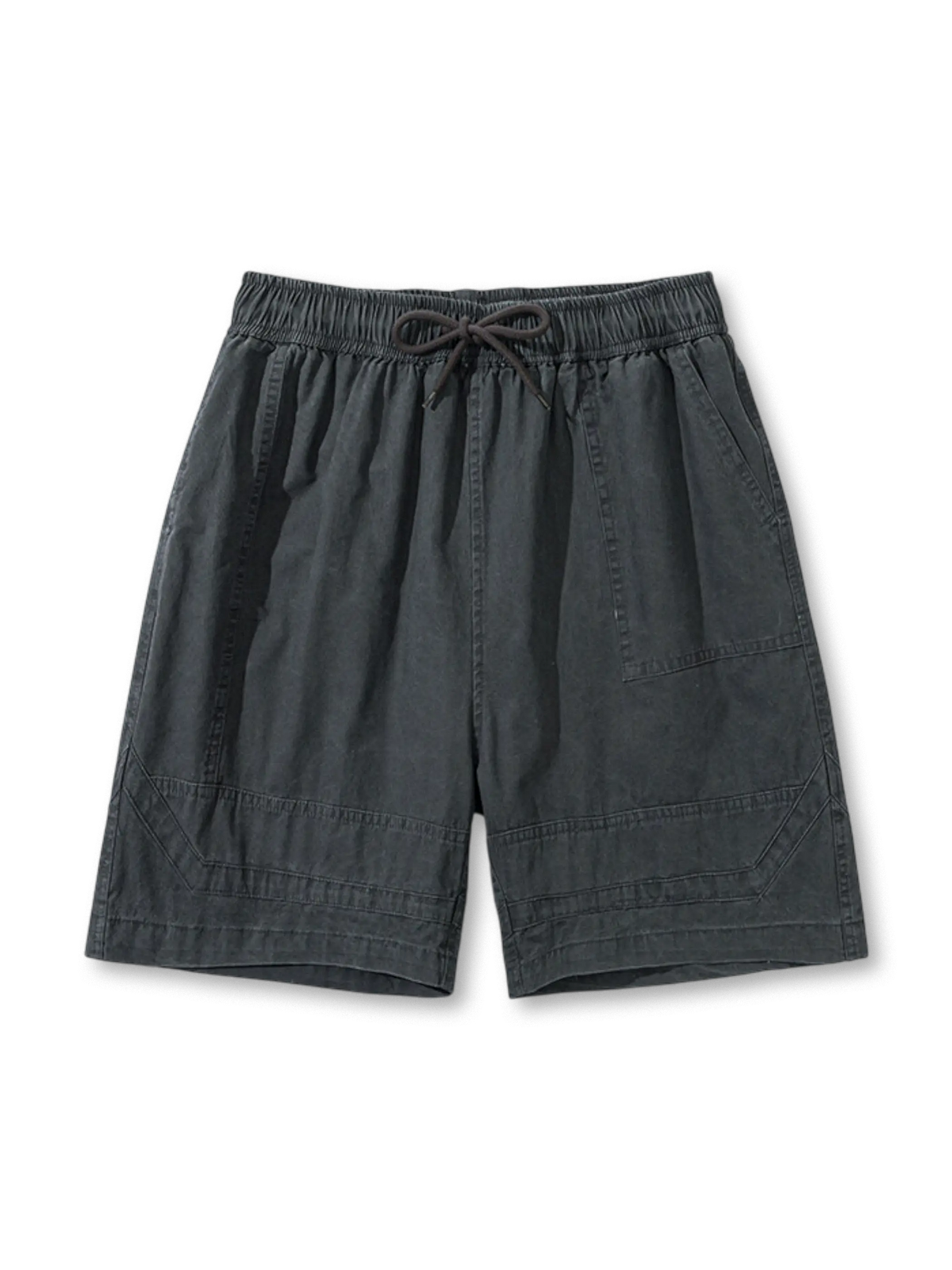 90年代ミリタリー風ウォッシュド加工と快適フィットが特徴のコットンショーツ