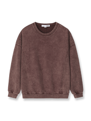 ウォッシュドフェード加工と切り替え配色が特徴の400gヘビーウェイトコットンクルーネックスウェットの全体像。