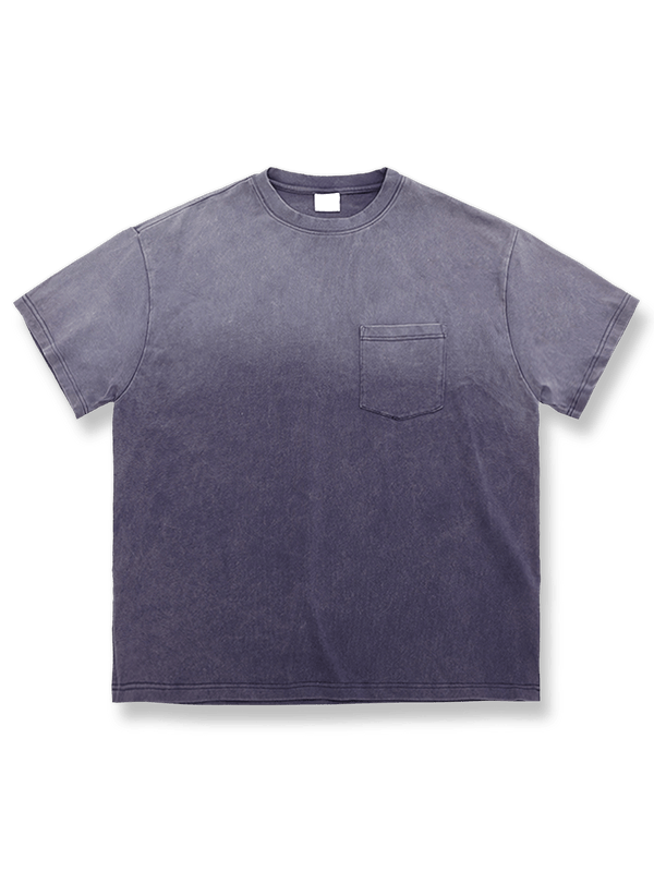 ウォッシュ加工グラデーション半袖Tシャツ。