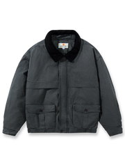 ウォッシュド加工と多ポケットが特徴の中綿入りワークジャケット