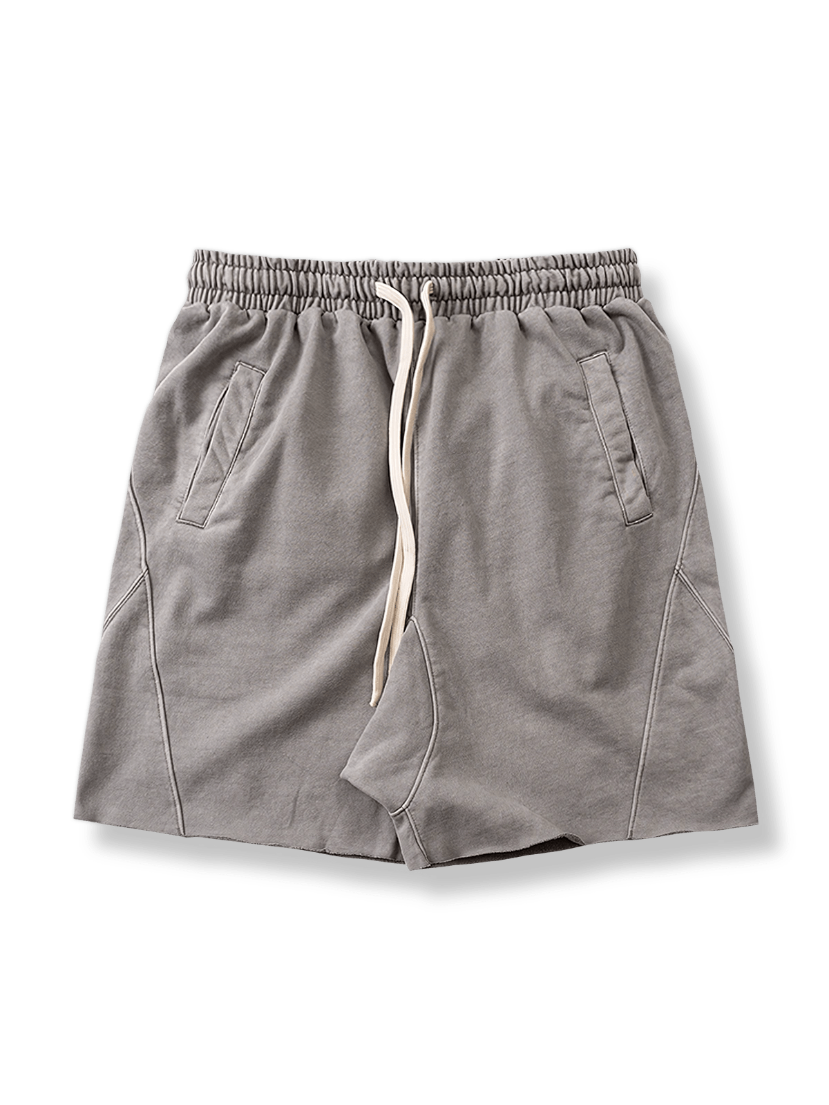 ウォッシュド加工とパッチワークが映えるドローストリングウエストショーツ。