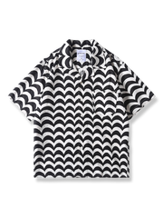 黒白の波状パターンが映えるリネン素材のキューバカラ―半袖シャツ