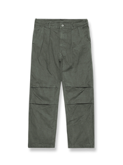 蝋染めウォッシュドパラシュートパンツ。