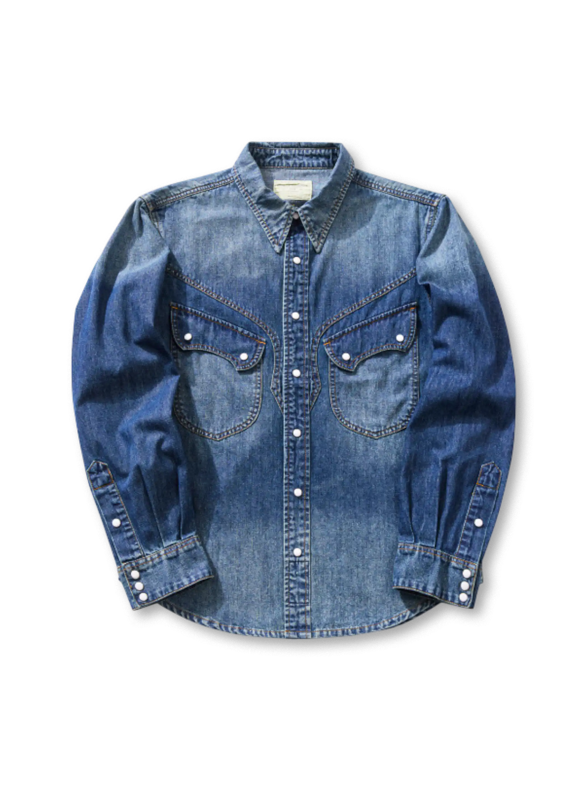 竹節感のあるデニムのウエスタン長袖シャツ、曲線ヨークとパール調スナップボタン仕様