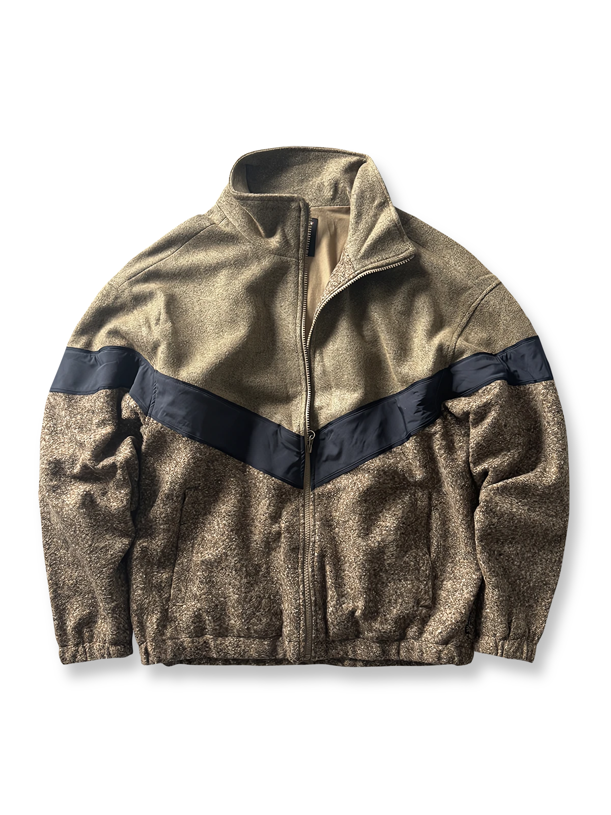 ウール混紡素材とジオメトリックパッチワークが特徴のレトロジャケット